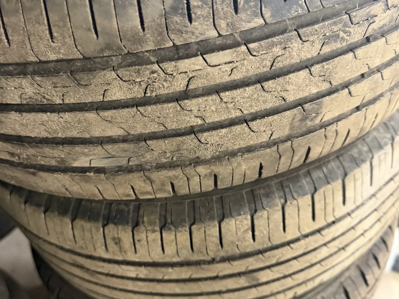 Billede 2 - 195/55/16 conti sommersæk