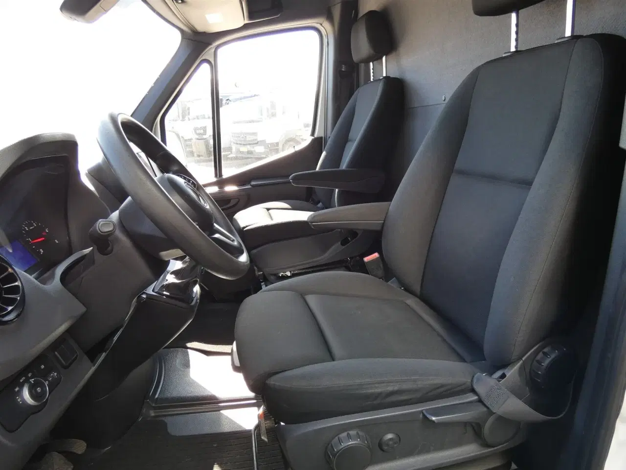 Billede 18 - Mercedes-Benz Sprinter 316 2,1 CDI A2 H2 RWD 163HK Van 6g