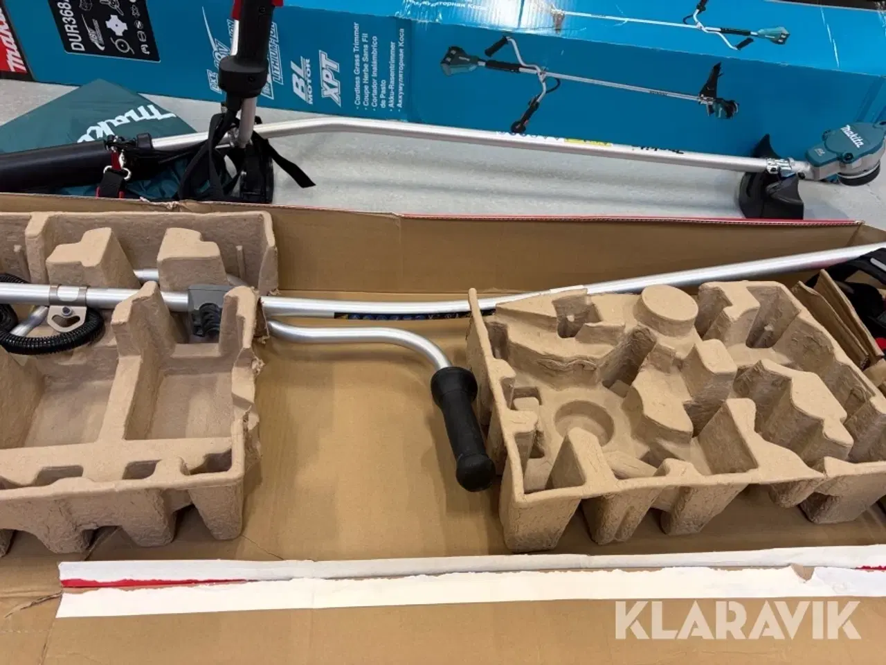 Billede 3 - Buskryddere Makita + Milwaukee DUR368AZ + M18 2 enheder