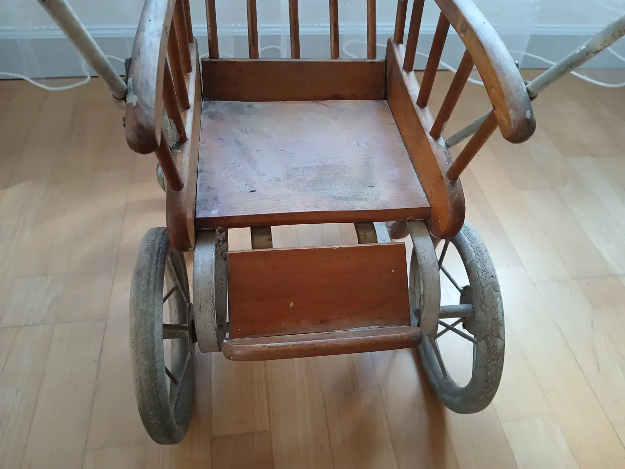 Billede 8 - Dukkevogn fra 1940-50 Mærke PMK