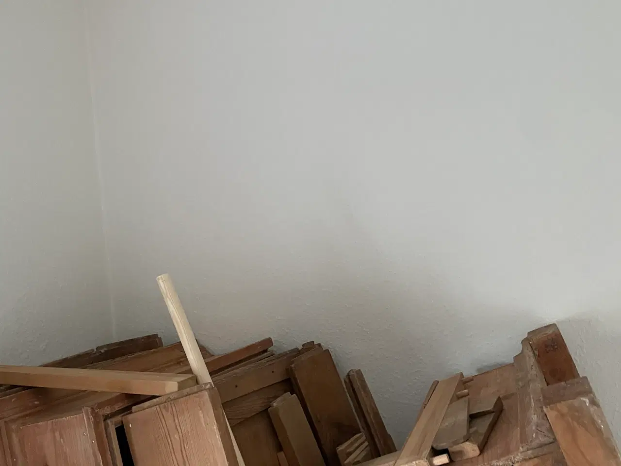 Billede 2 - Skab med 2 låger og 2 skuffer