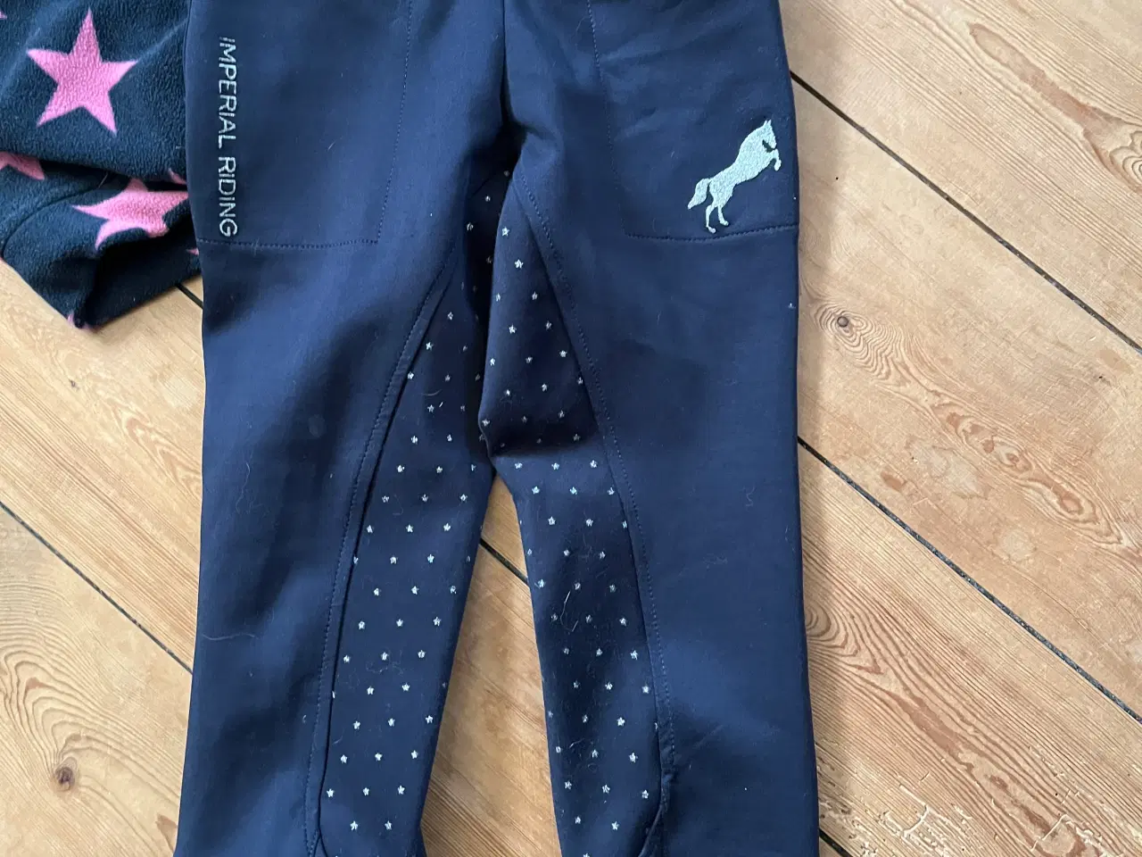 Billede 4 - Ridetøj str 122