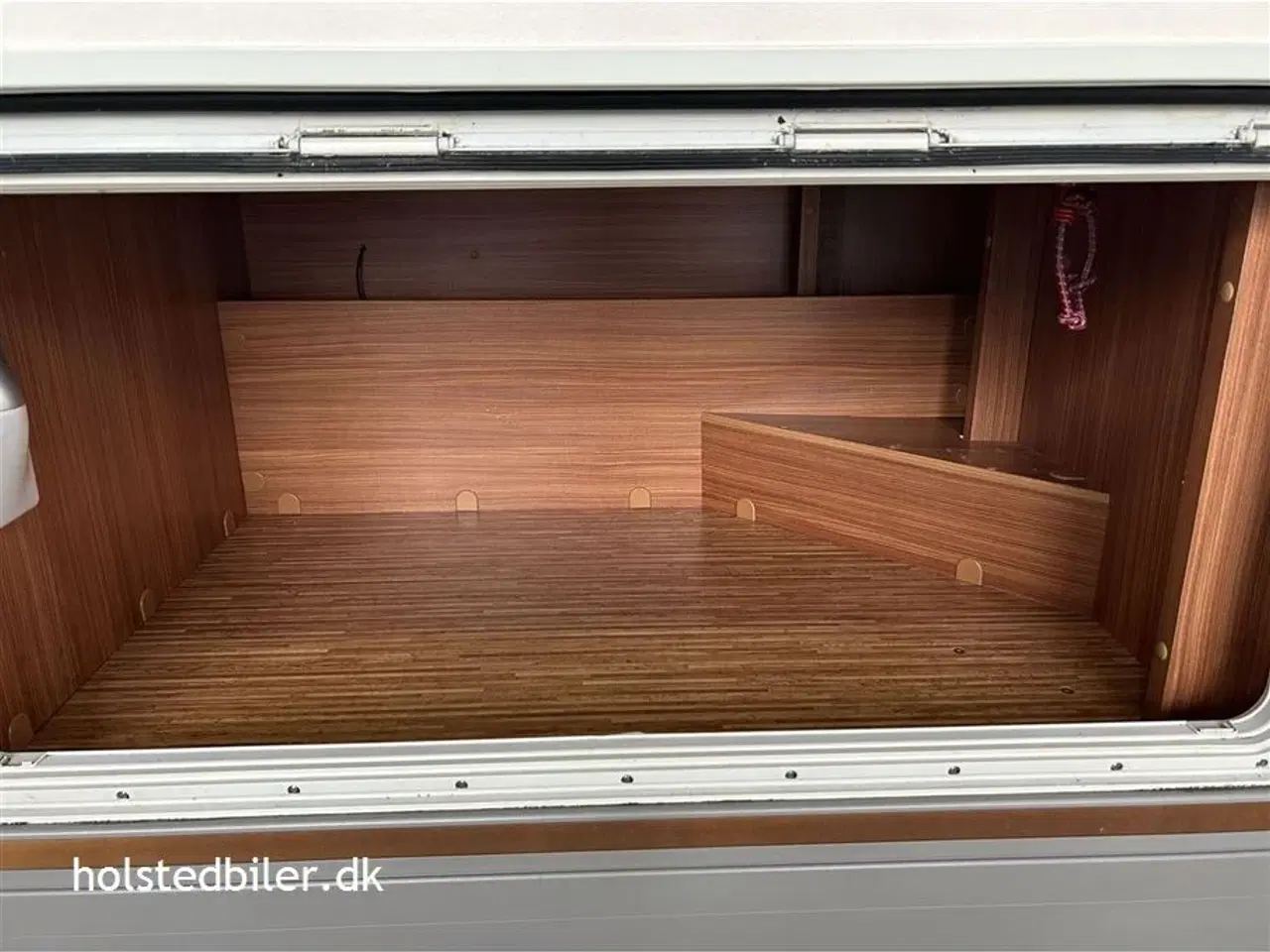 Billede 19 - 2011 - Adria Coral 670 SLT   5 selepladser - km KUN 72000 - 2 enkeltsenge.