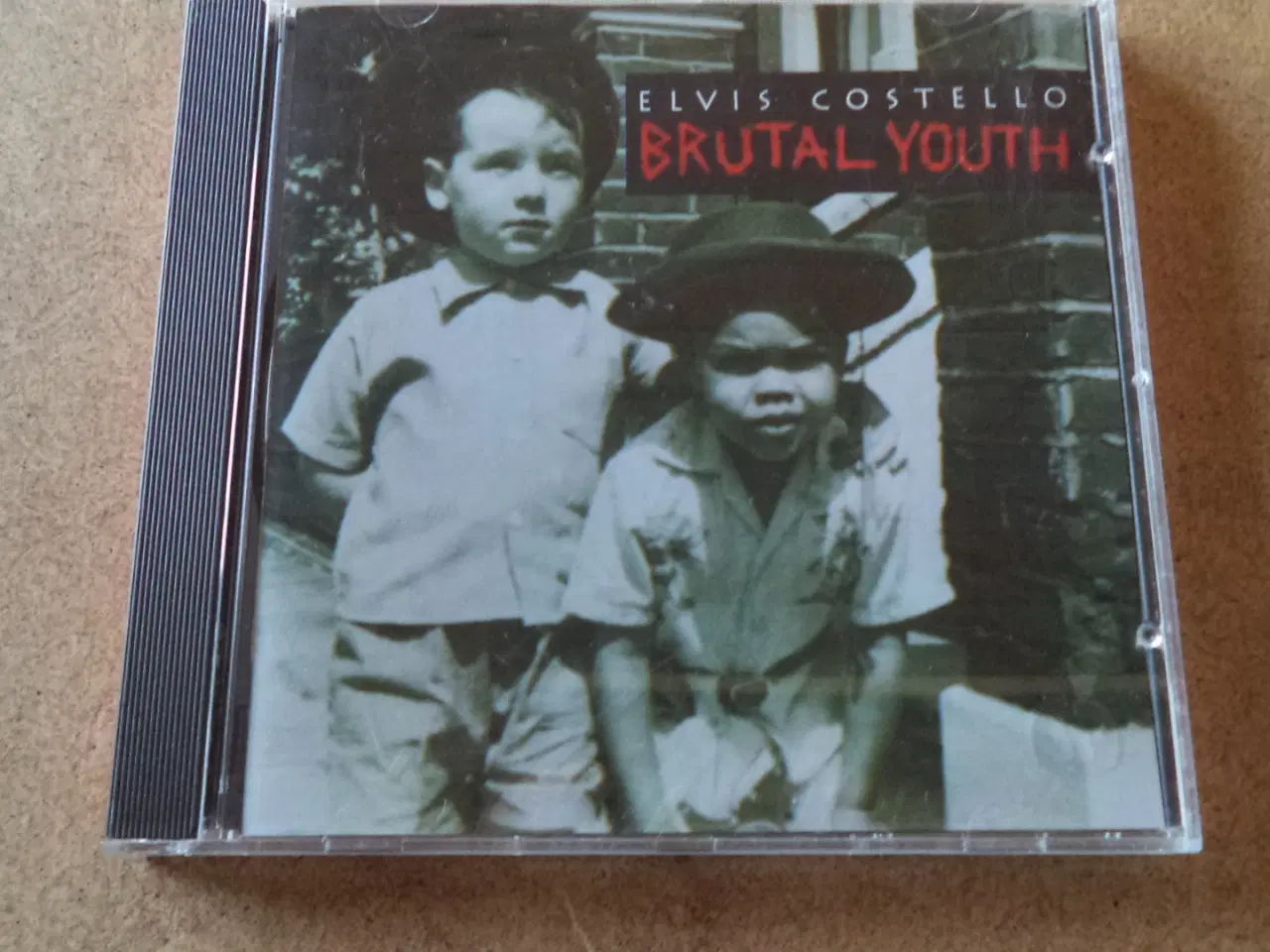 Billede 1 - Elvis Costello ** Brutal Youth 