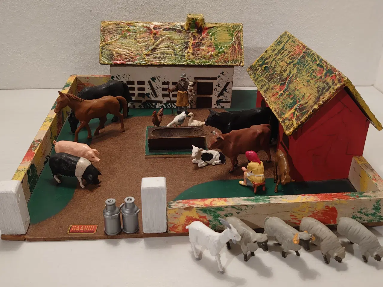 Billede 1 - Vintage bondegård med 20 Reisler dele .Mrk.Gaarde