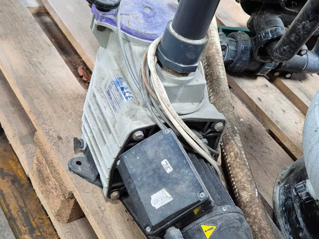 Billede 2 - Sandfilter og pool pumpe