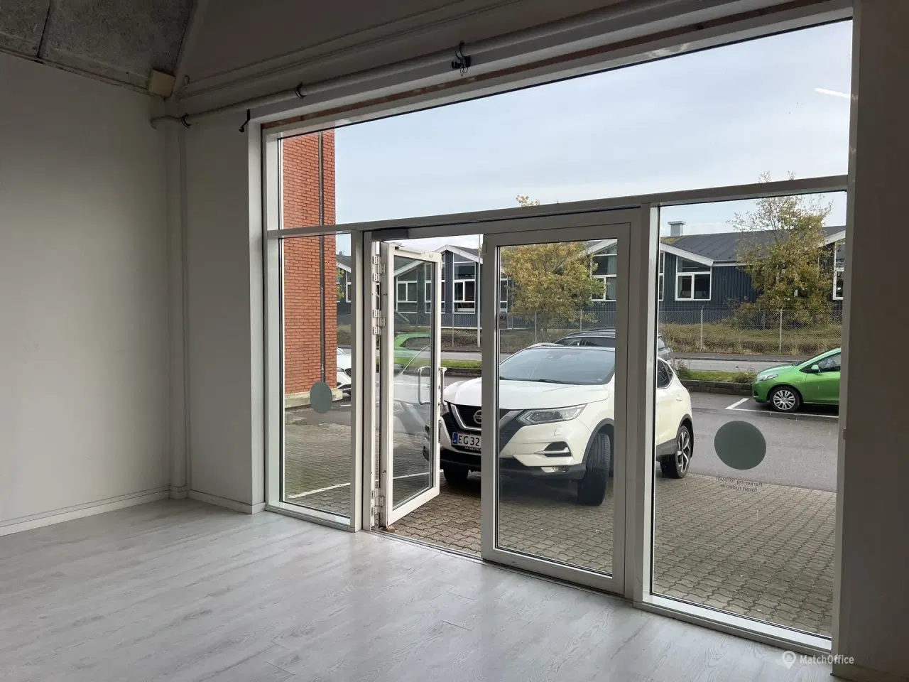 Billede 5 - Butikslokale med Glasparti