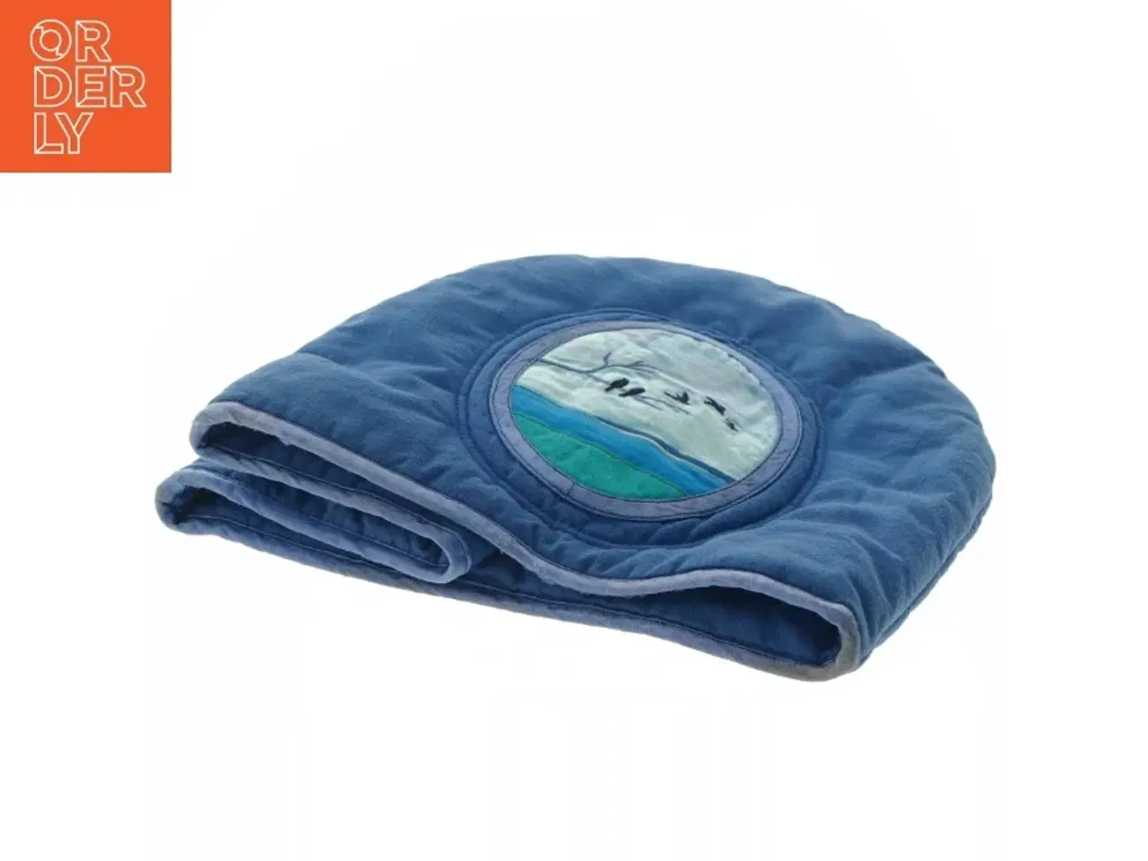 Billede 2 - Tehætte, håndlavet med applikation og broderi (h 30 cm, omkr 80 cm)