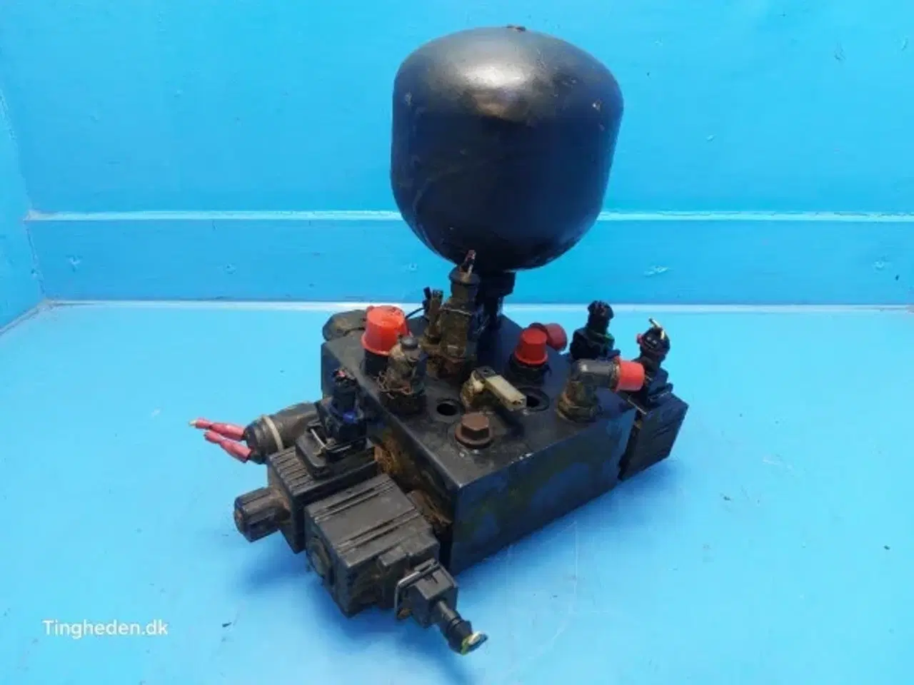 Billede 16 - Valmet 8050 Hydraulikventil 33010630