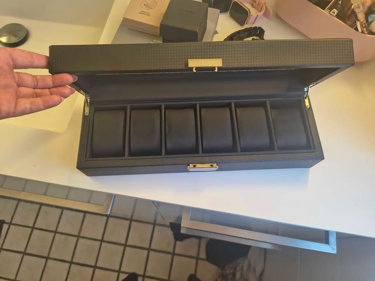 Billede 3 - Ur boks rigtig fin