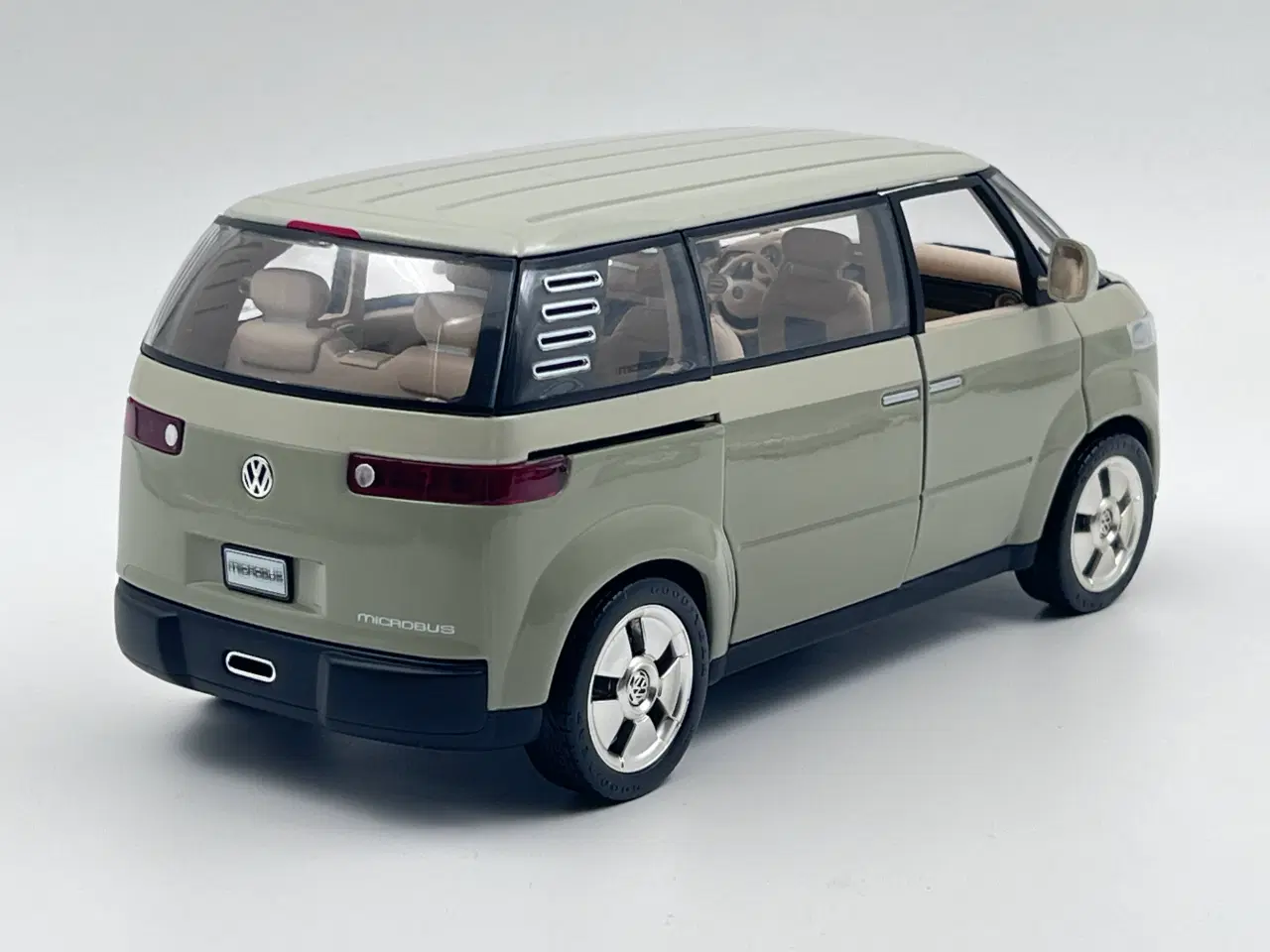 Billede 5 - 2001 VW Microbus Concept / ID. Buzz 1:18  