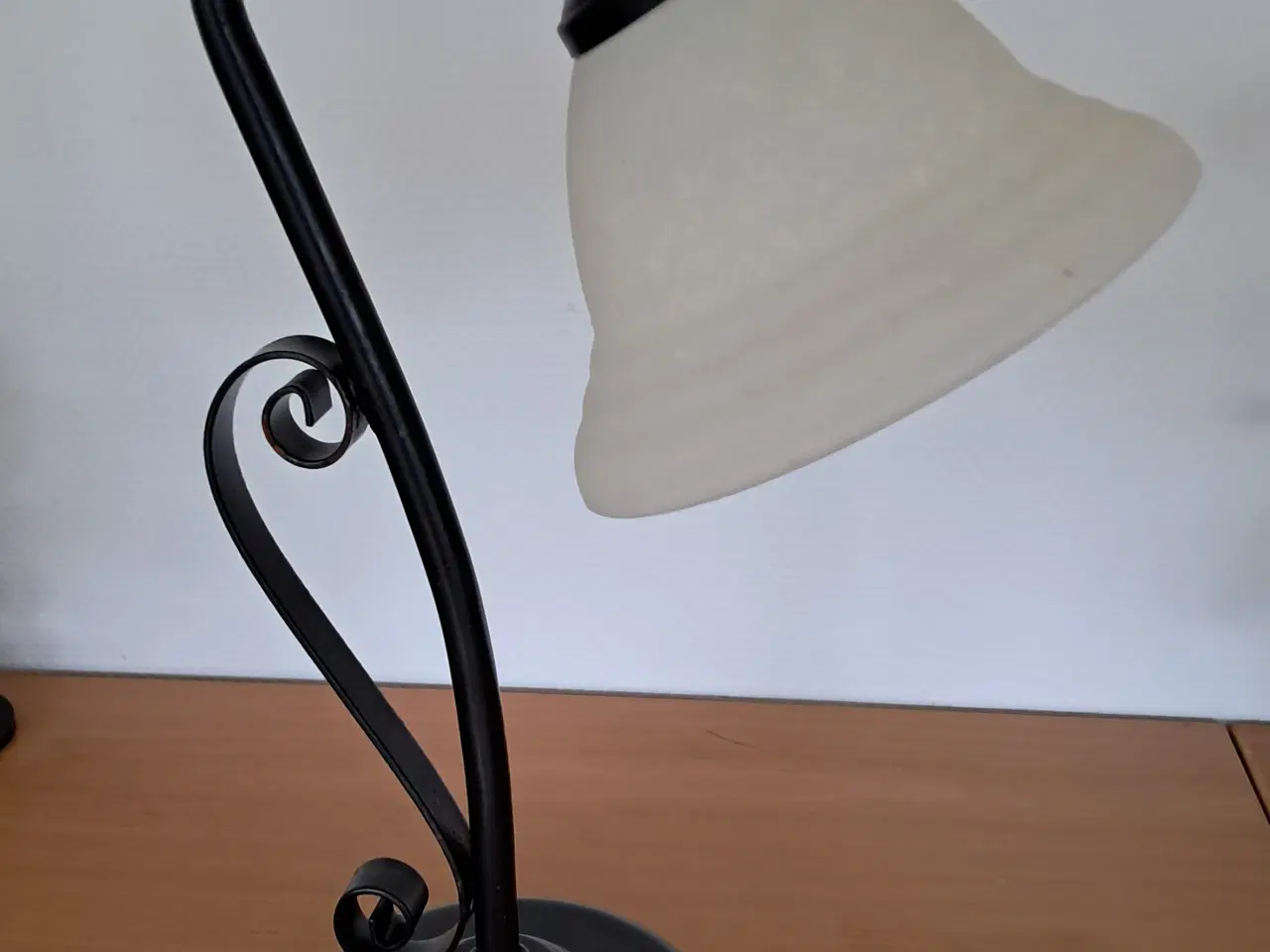 Billede 1 - BORDLAMPE
