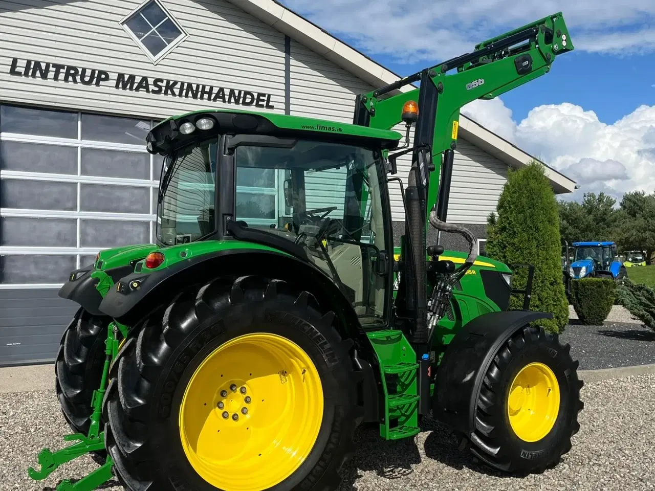 Billede 12 - John Deere 6115R Med frontlæsser og krybegear