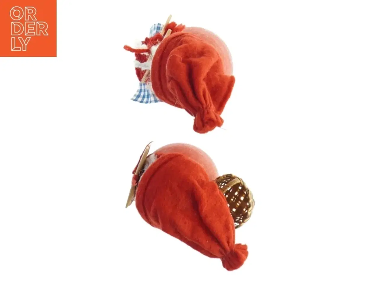 Billede 3 - Nissefigur med træfod og filt tøj (str. H. 16 cm)