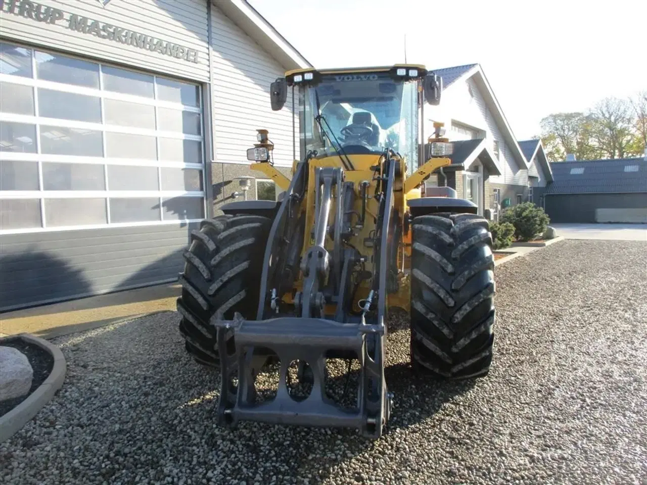 Billede 16 - Volvo L 70 H H2 BEMÆRK MED GARANTI FRA VOLVO FREM TIL DEN 9.9.2026. AGRICULTURE DK-maskine med lang arm, Co-Pilot & med 750mm Michelin MEGA X BIB hjul.