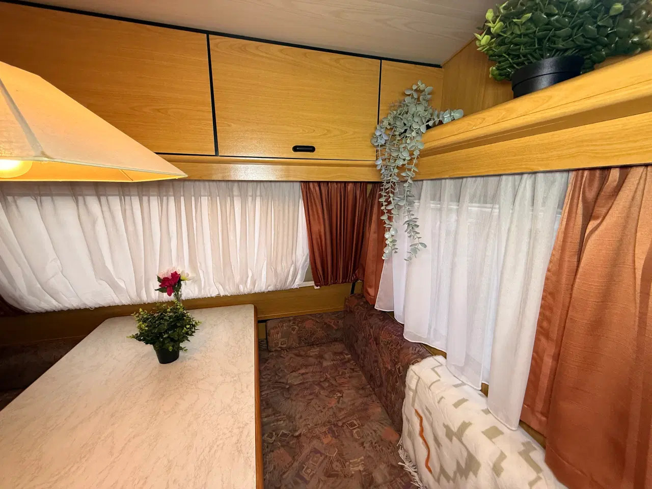 Billede 13 - Burstner 390 / Med Isabella telt