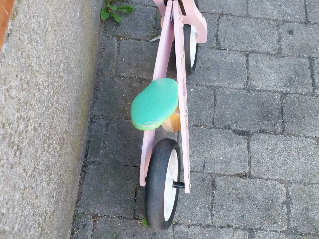 Billede 5 - Pink løbecykel 