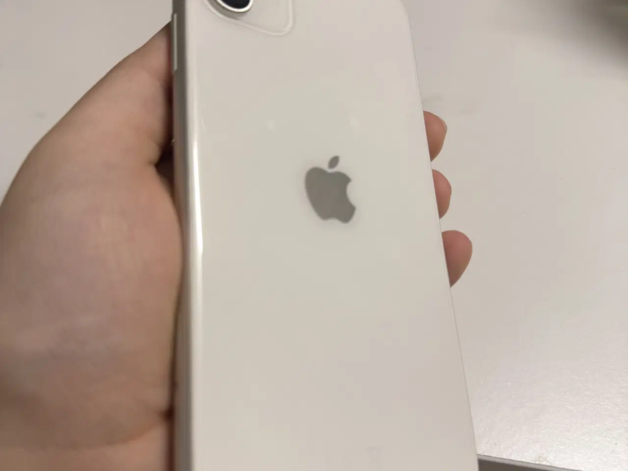 Billede 3 - Iphone 11 med 256 gb i hvid