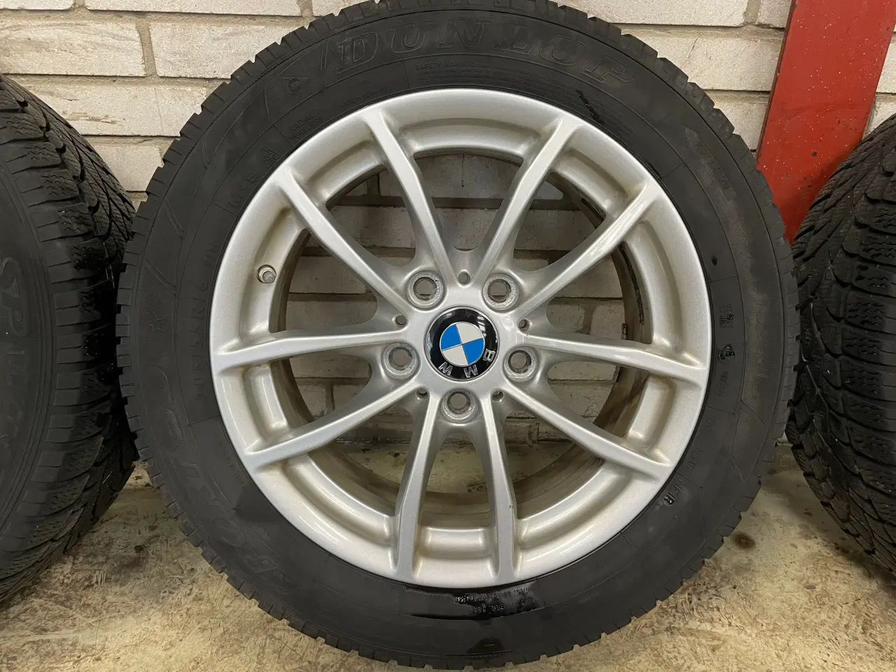 Billede 4 - 16 BMW 1 205/55r16 Ref.113 vinter