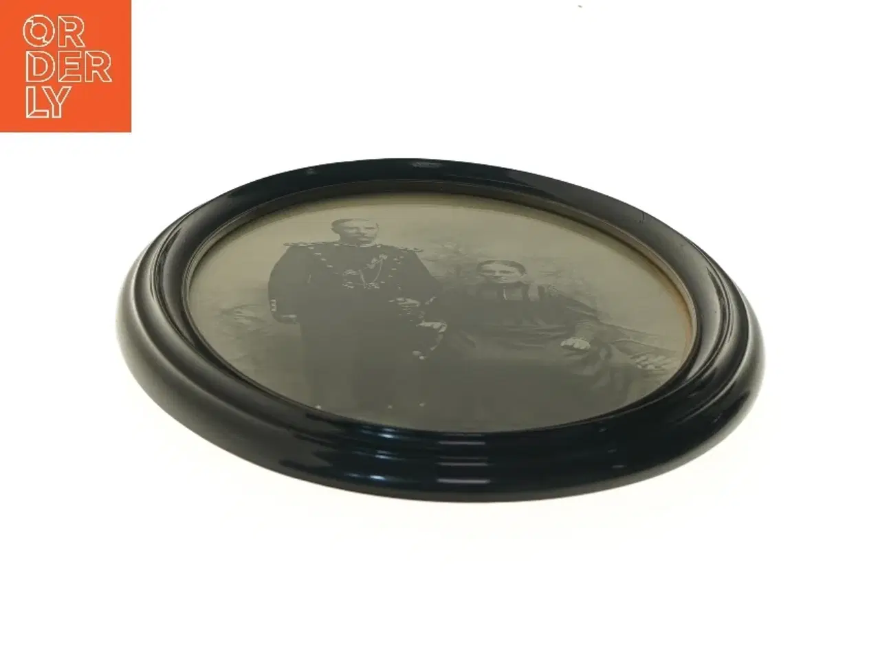 Billede 10 - Oval billederammer med fotografier (str. 37 cm)