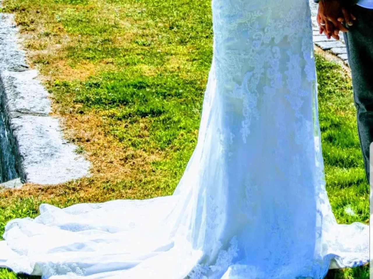 Billede 5 - Smuk brudekjole.