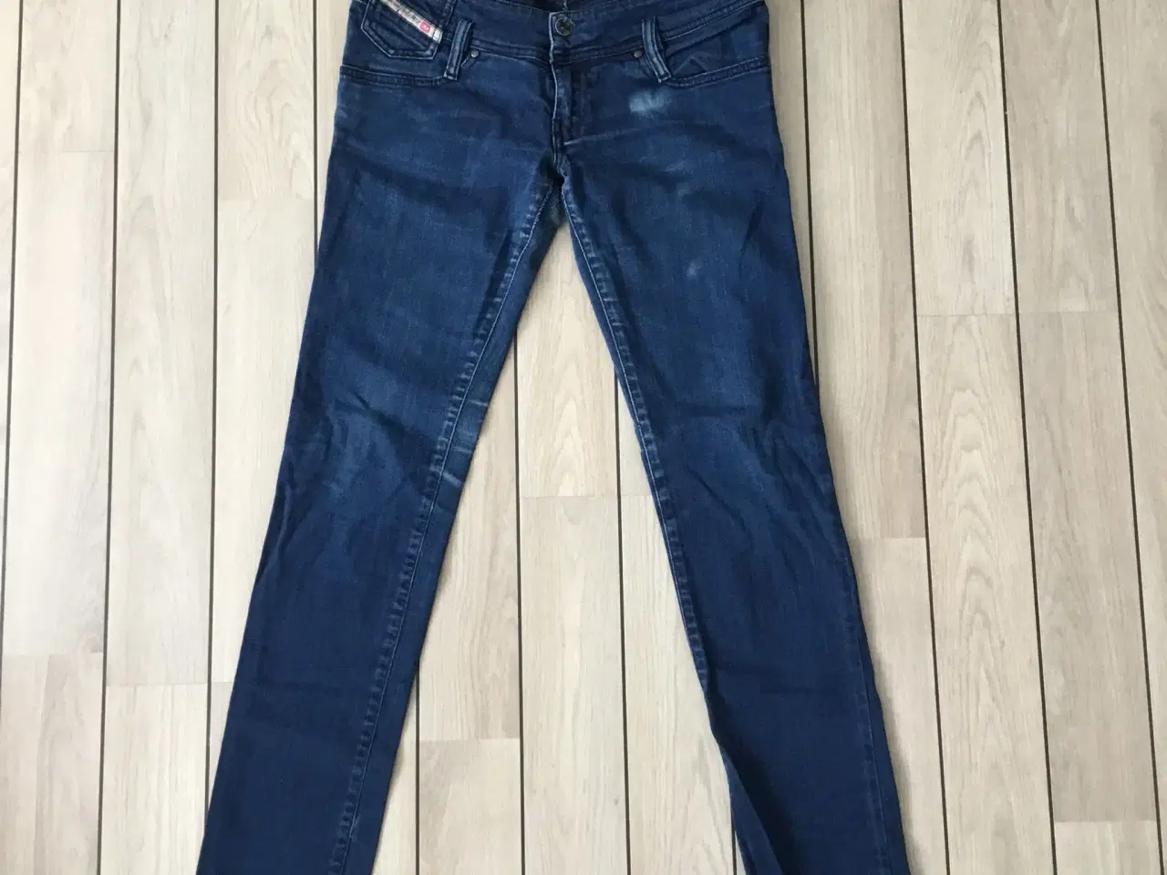 Billede 1 - Diesel jeans str. W28 / L32 i cool mørkeblå denim