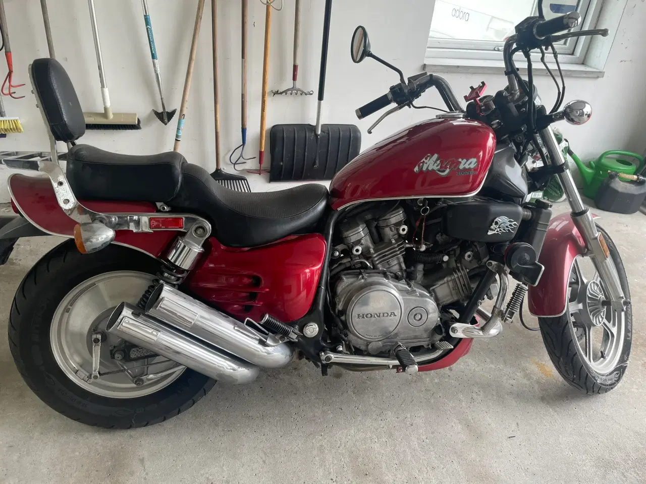 Billede 8 - Honda Super Magna 700