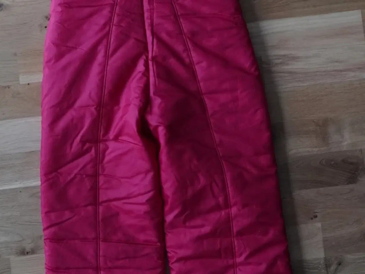 Billede 2 - Mørkerøde C&A Rodeo skibukser