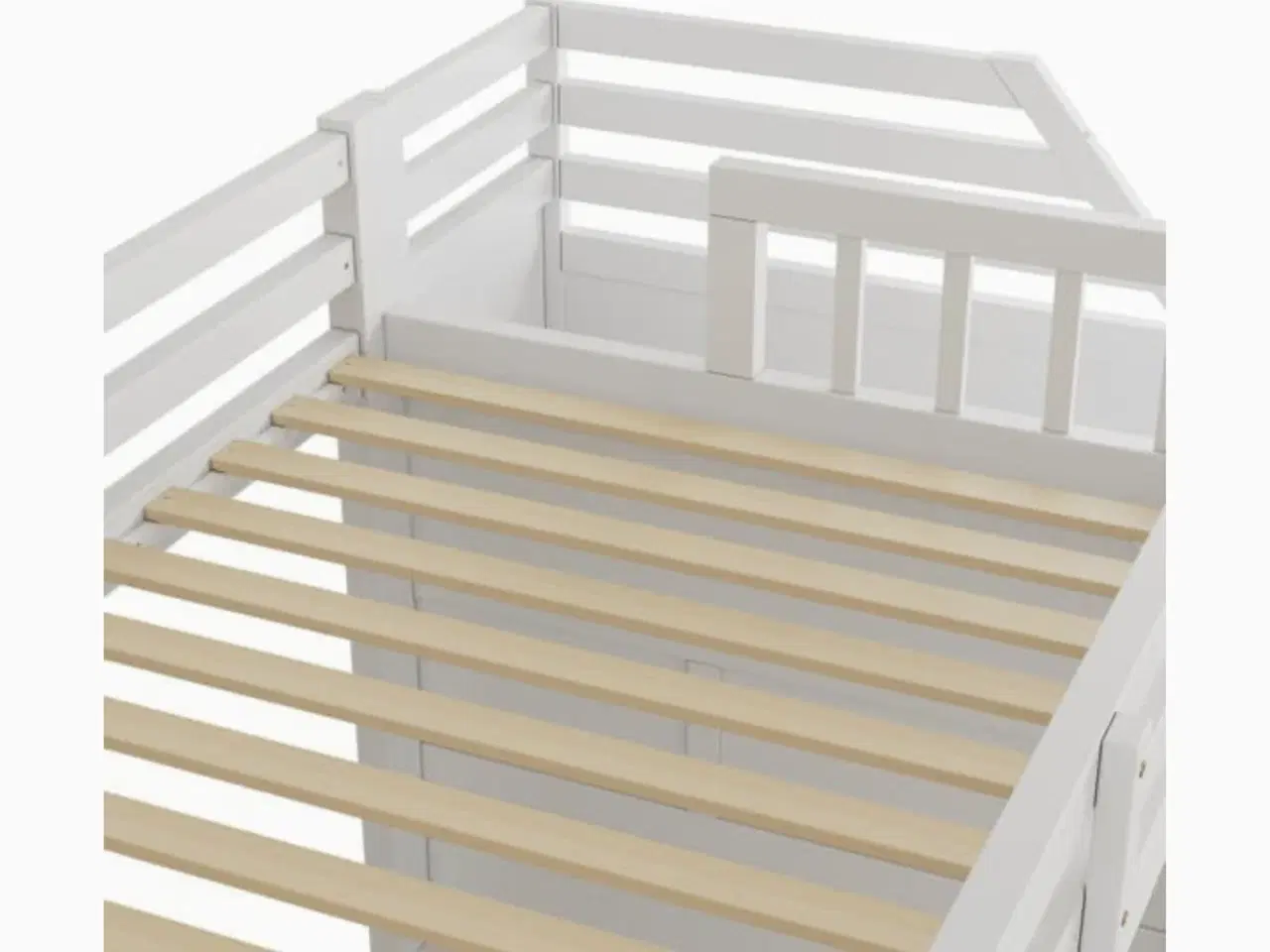 Billede 7 - Højseng med plads under