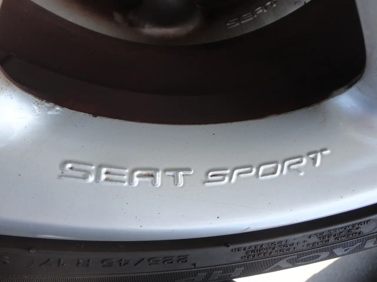 Billede 2 - SEAT - Fælge med Michelin dæk  :