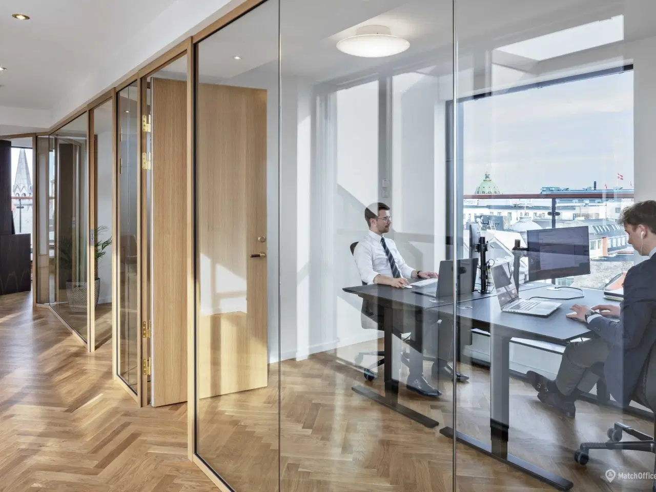 Billede 11 - Kontorplads i eksklusivt miljø 12.000 pr. plads pr. måned