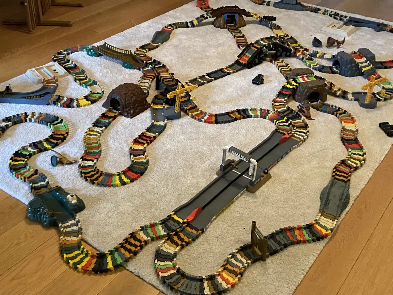 Billede 1 - Flexi Trax - en stor kasse til en lille pris