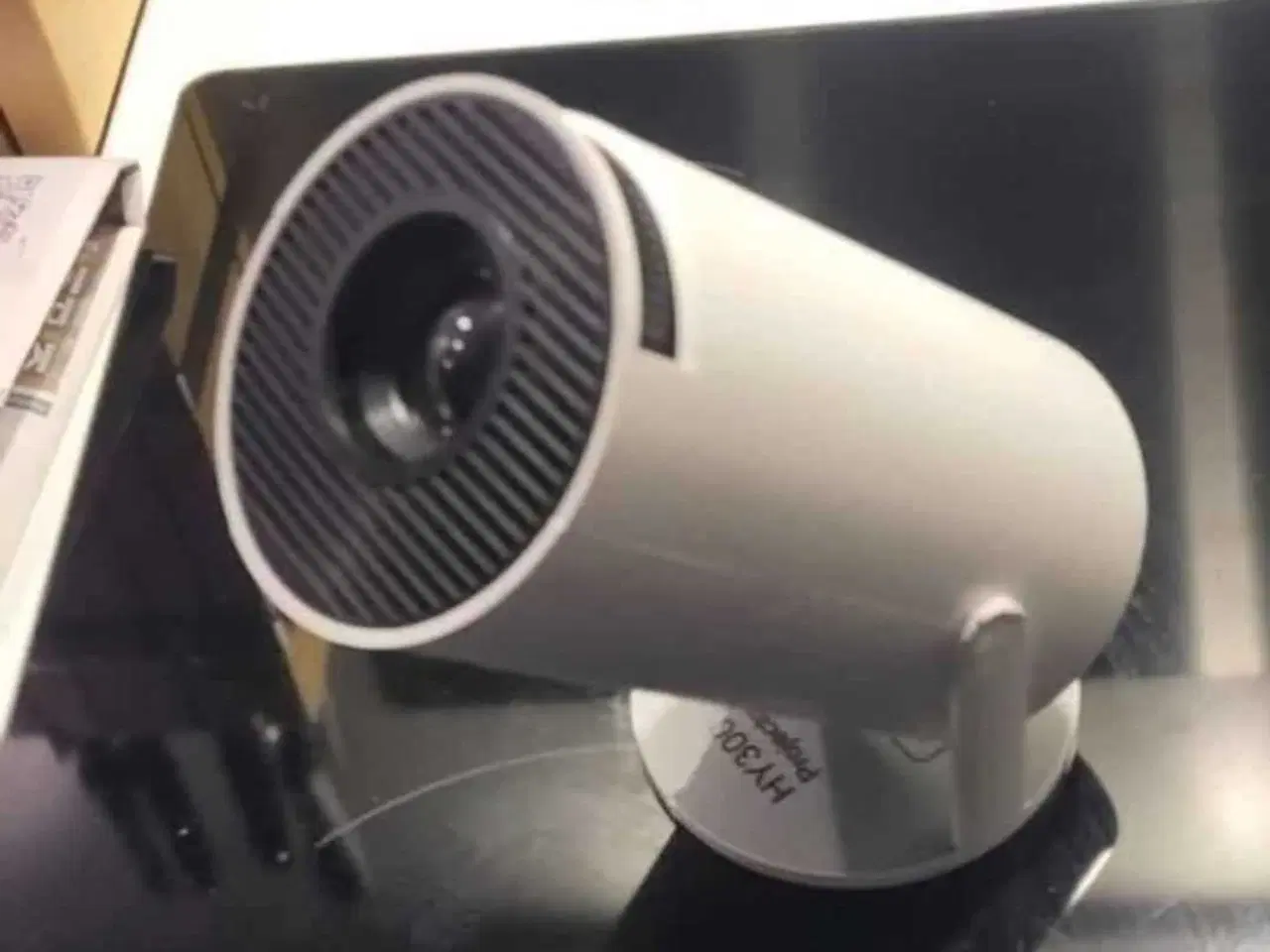Billede 5 - Projektor HY300 model 2026