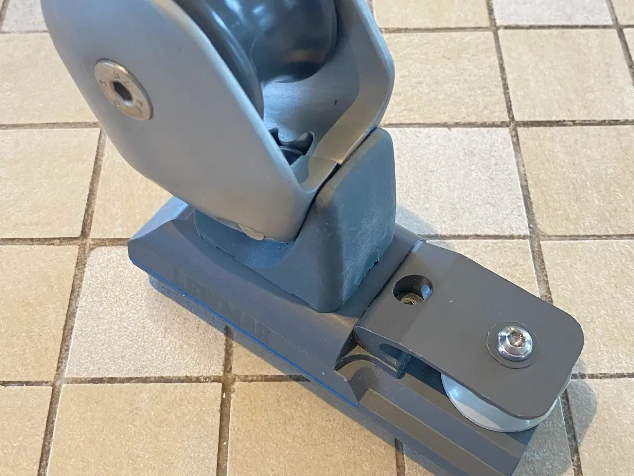 Billede 7 - SKØDEVOGNE + END-STOP - LEWMAR OG FREDERIKSEN