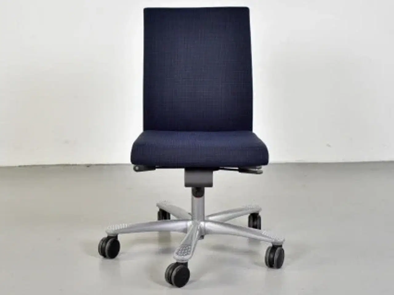 Billede 1 - Häg h04 credo 4200 kontorstol med blåt polster og høj ryg