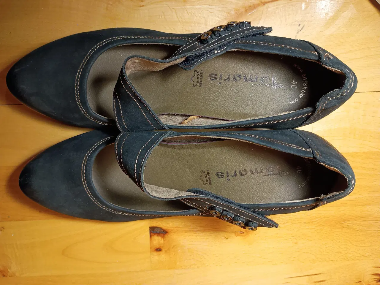 Billede 5 - Smarte sorte sko, str. 40. Mærke: Tamaris