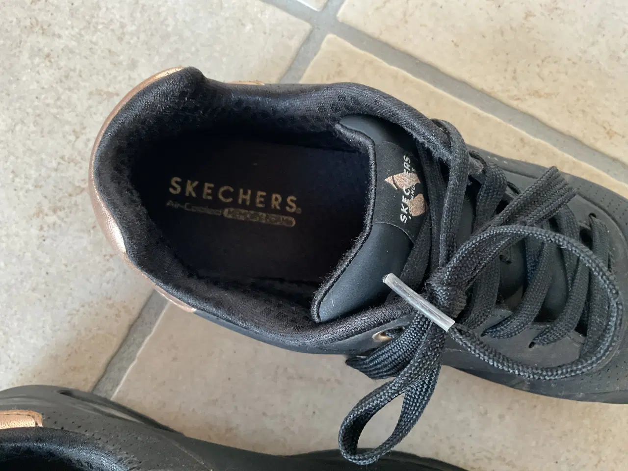 Billede 3 - Sketchers Air-Cooled Memory Foam. Pige str 36