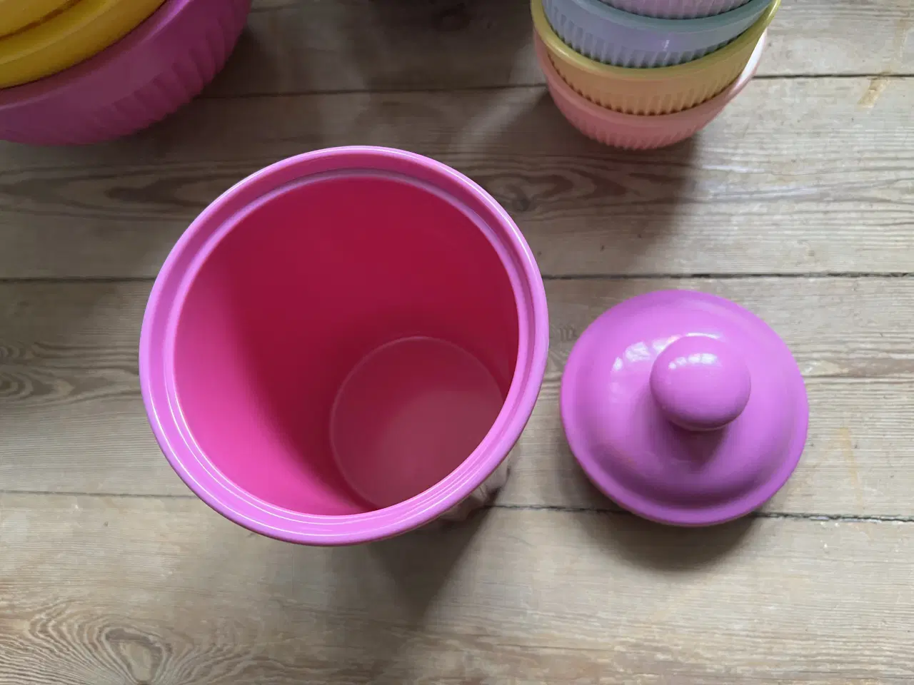 Billede 3 - Farverige melamin skåle