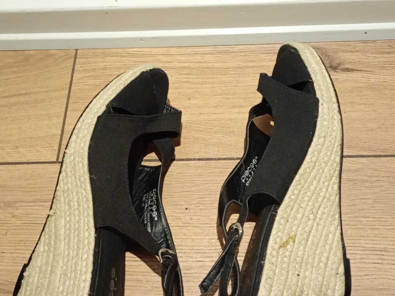 Billede 3 - Fine damesandaler, PIECES SHOES, str. 41.