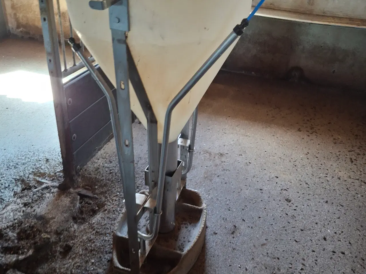 Billede 9 - 35 stk foderautomater