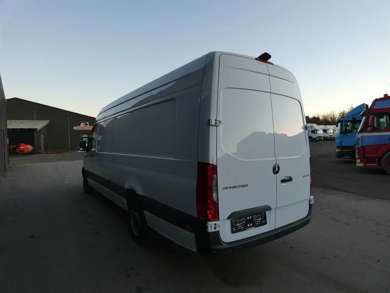 Billede 6 - Mercedes-Benz Sprinter 317 2,0 CDI A4 H2 RWD 9G-Tronic 170HK Van Aut.
