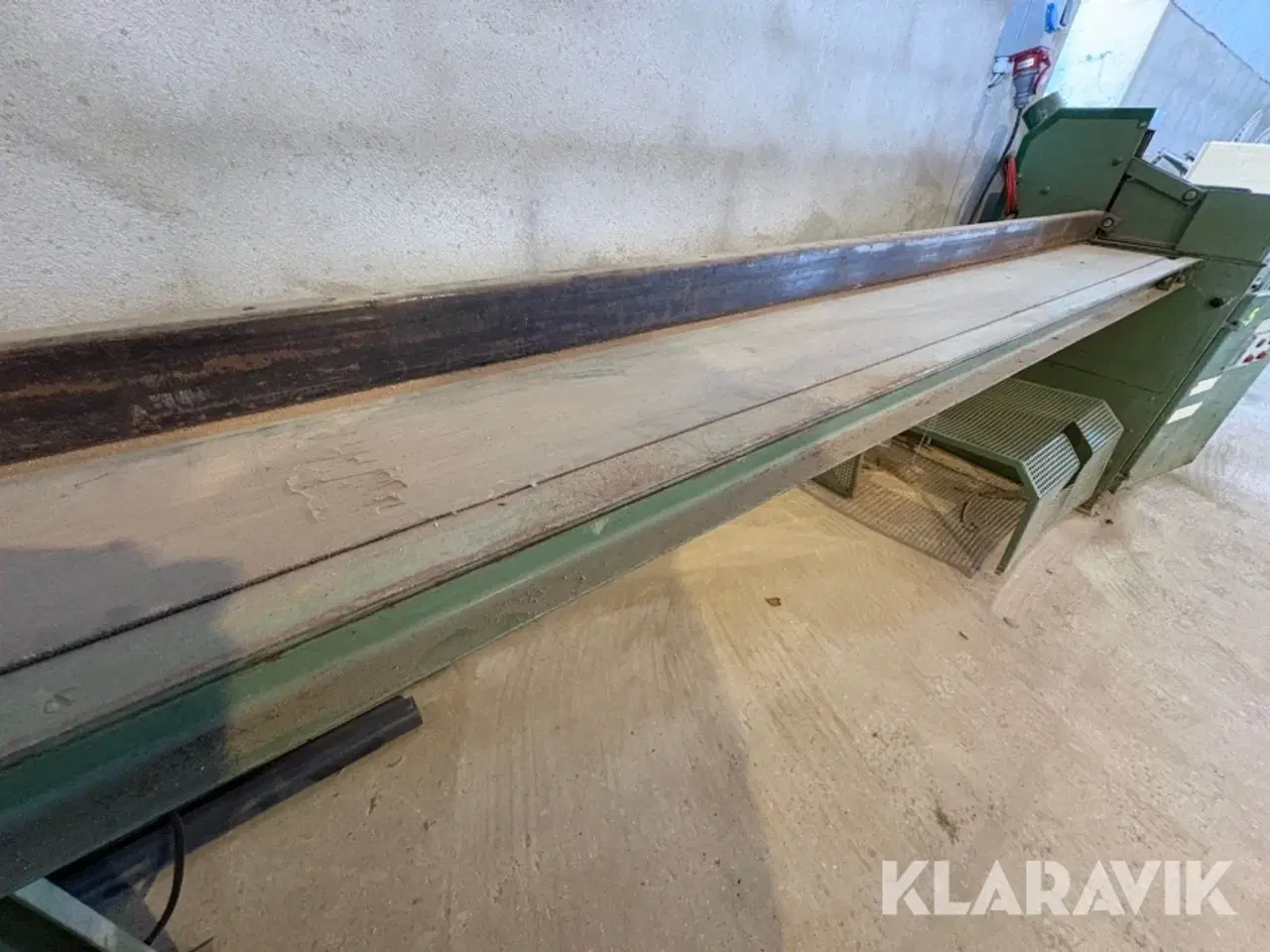 Billede 8 - Industrikapsav / afkortersav K. Lykke Laursen AAK med rullebaner og båndtransportør