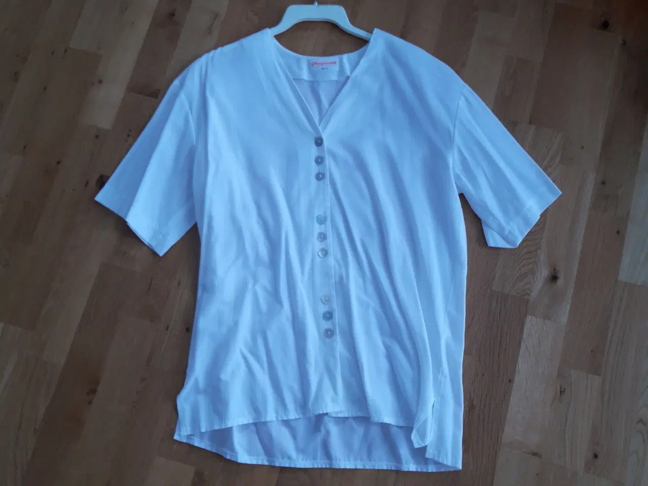Billede 1 - Skjorte og bluse