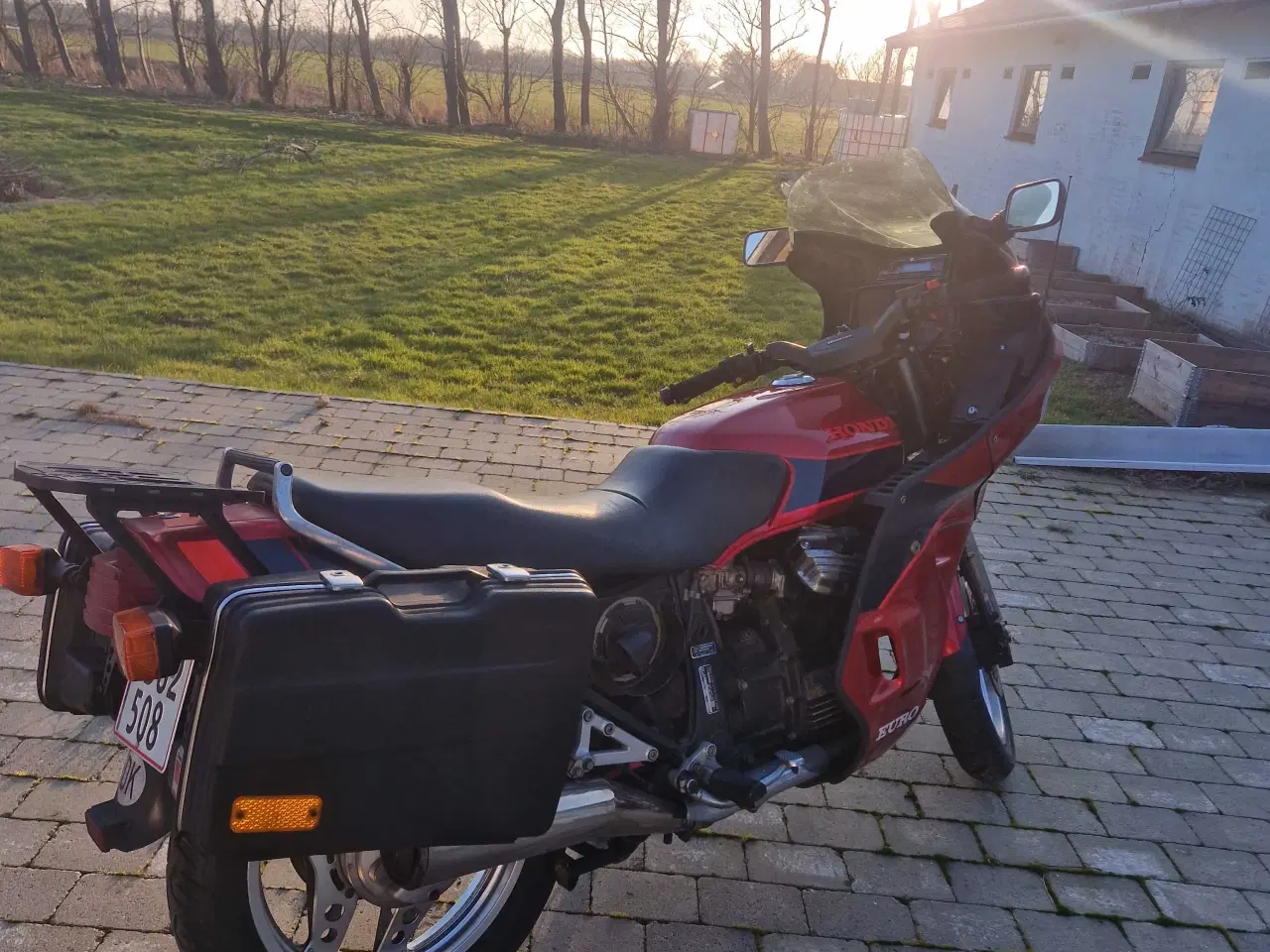 Billede 3 - Nysynet honda cx650e