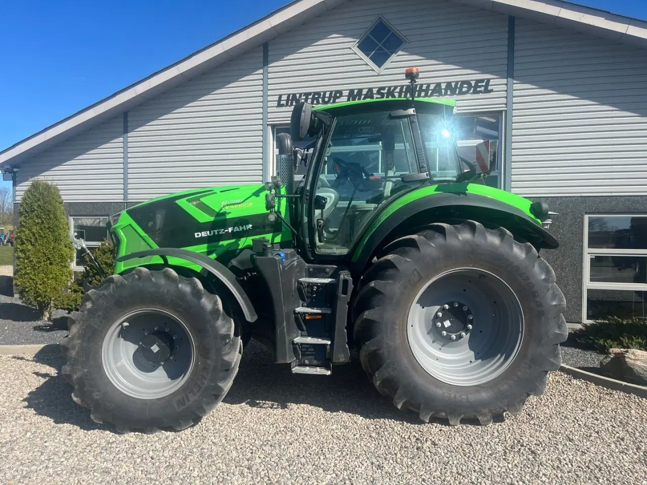 Billede 11 - Deutz-Fahr Agrotron 8280 TTV Stage V Warrior med fuld affjedring og evt. GPS