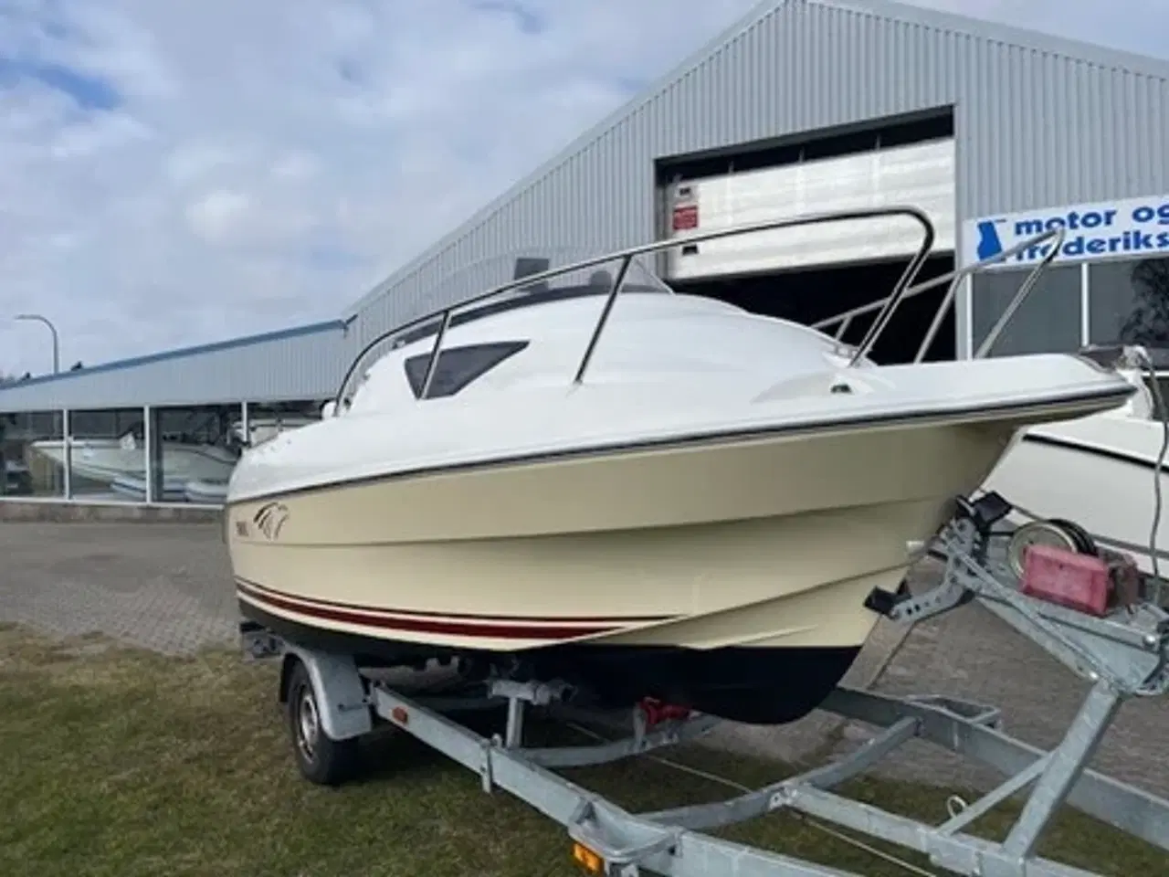 Billede 8 - med Mariner F60 samt Variant trailer