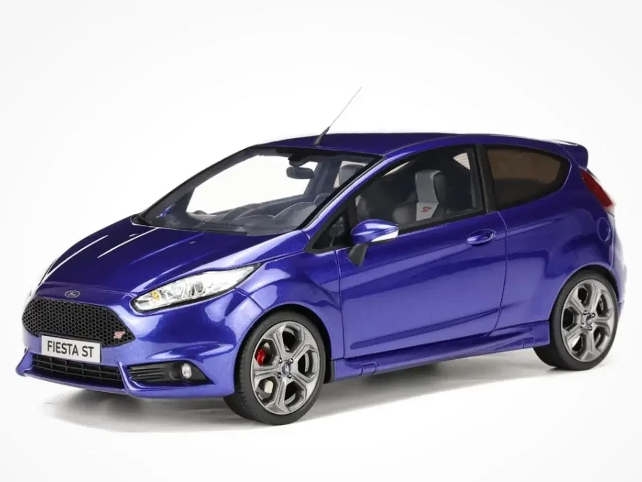 Billede 1 - 1:18 Ford Fiesta ST MK 7 2016