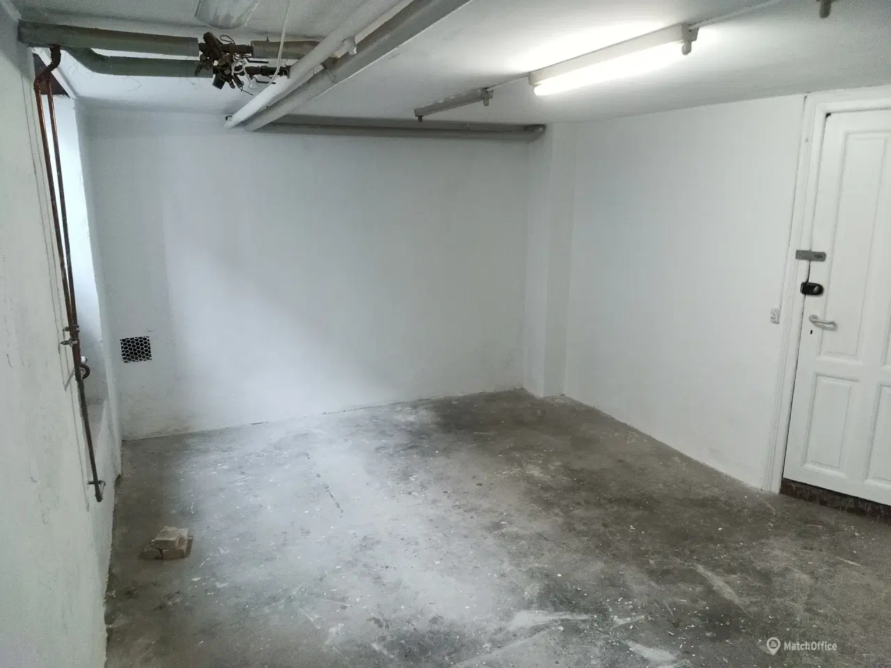 Billede 6 - Butik/håndværkerværksted eller lignende udlejes