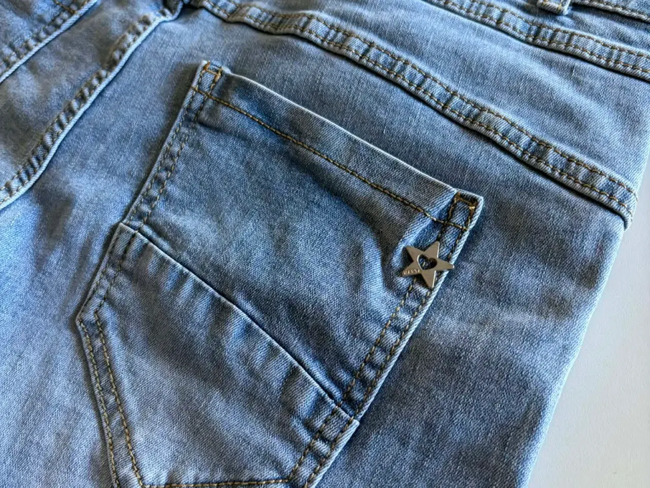 Billede 6 - Marta Du Chateau denimshorts, str. M/38