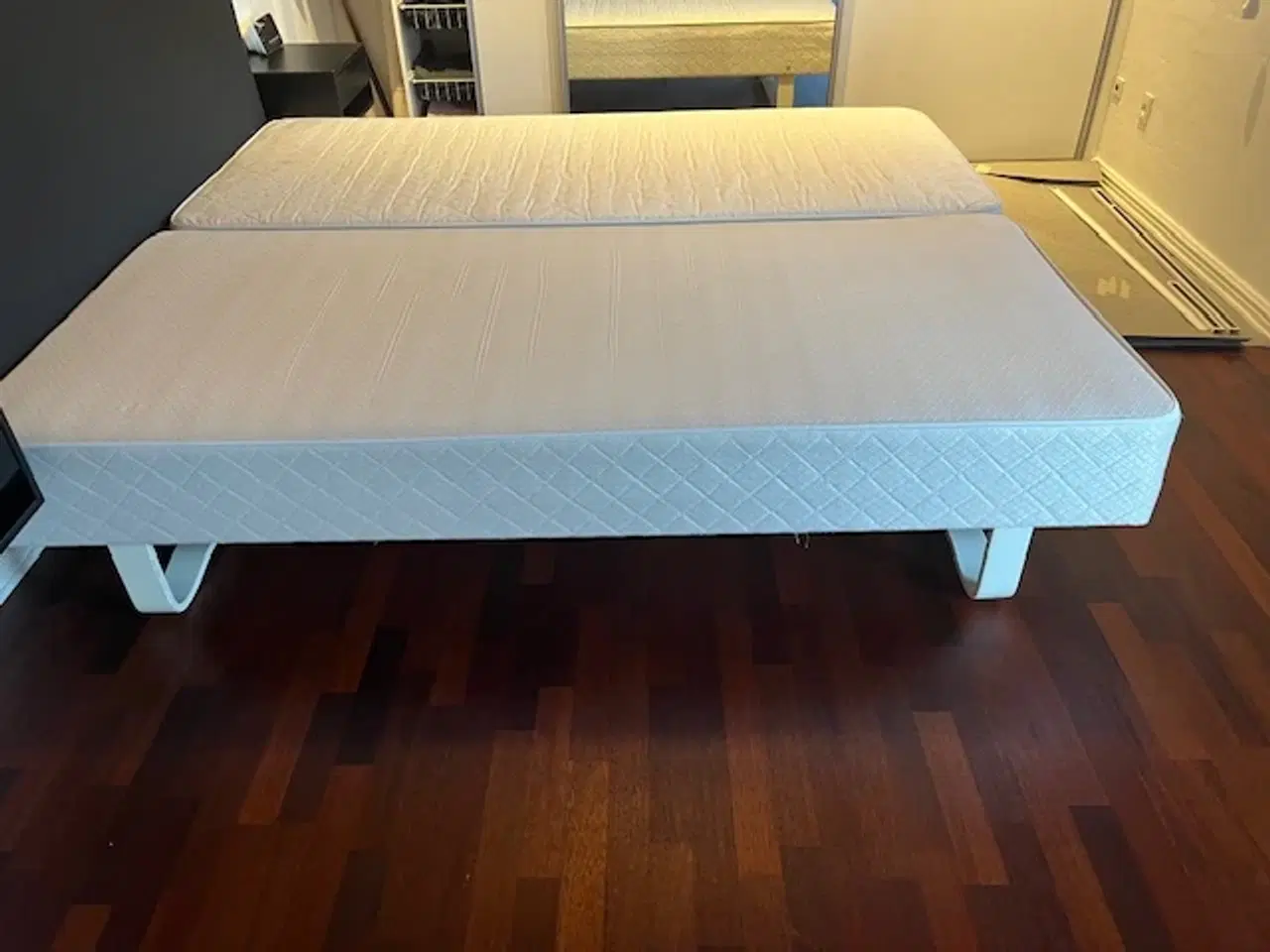 Billede 2 - 2 stk boksmadrasser
